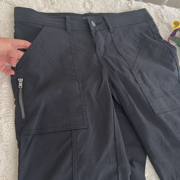 Prana Black Pants - Convertible Shorts, Size 2 - Picture 6 of 13